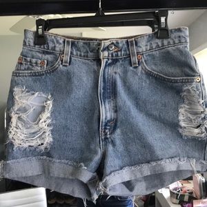 Levi High-Wasted Distressed